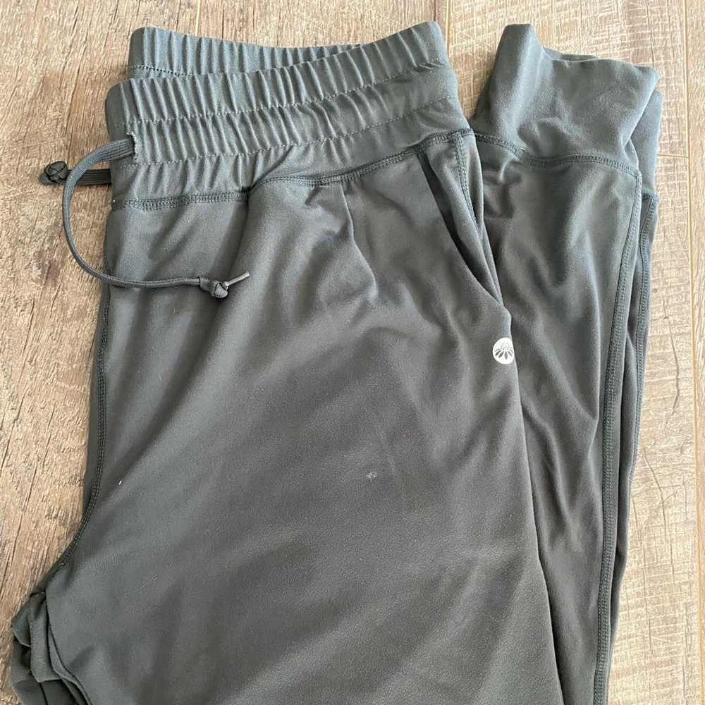 Senita weekend joggers